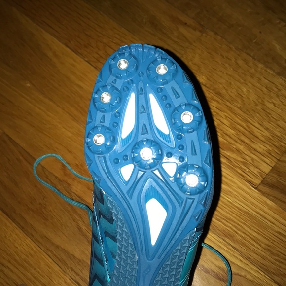 Sprinting Spikes - Picture 4 of 4